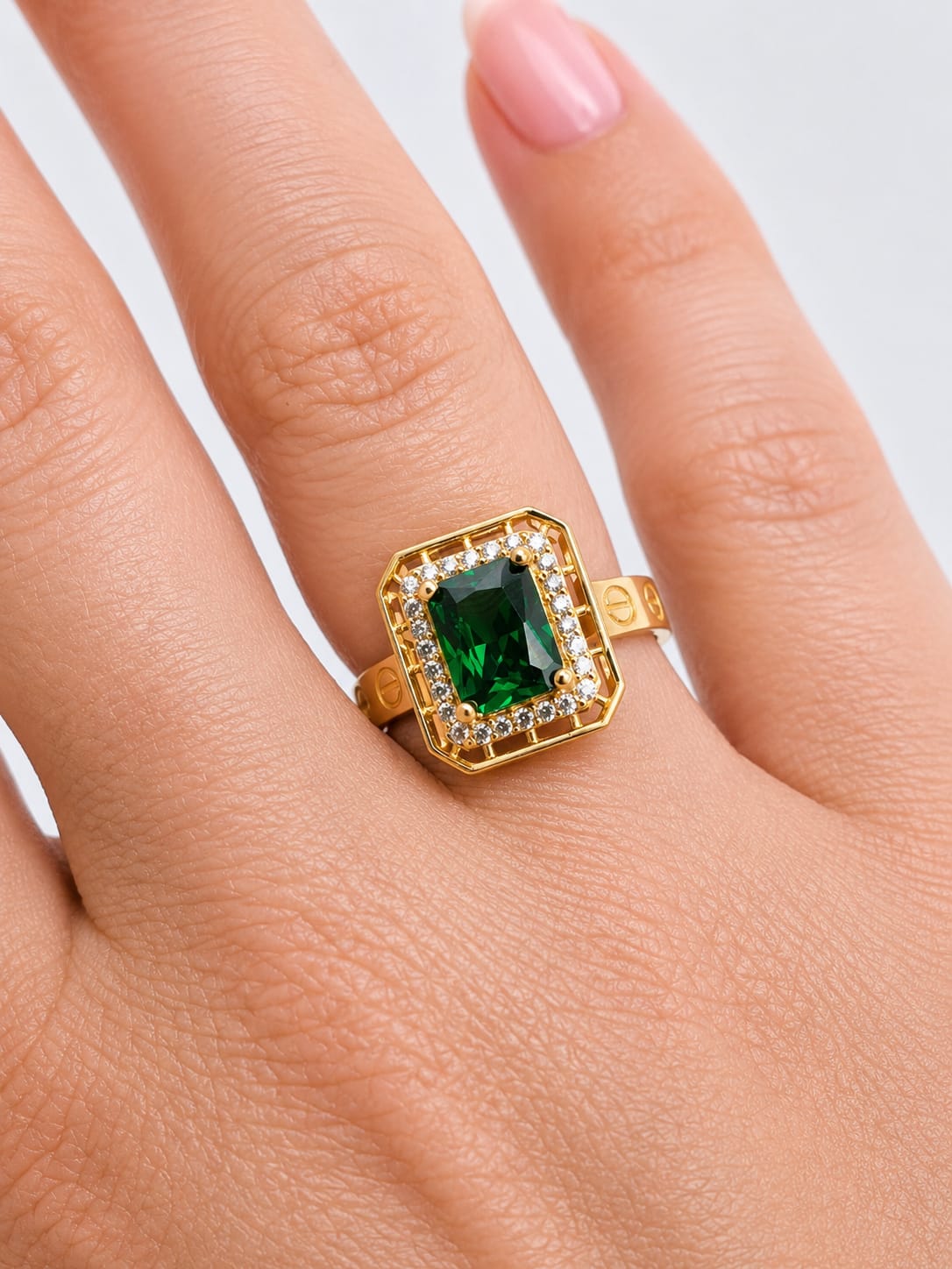 14K Gold Emerald Green CZ Halo Ring – Love Style