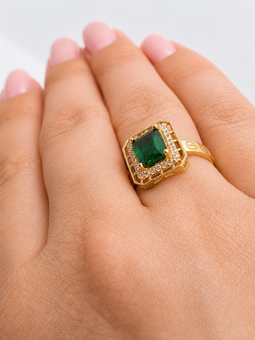 14K Gold Emerald Green CZ Halo Ring – Love Style